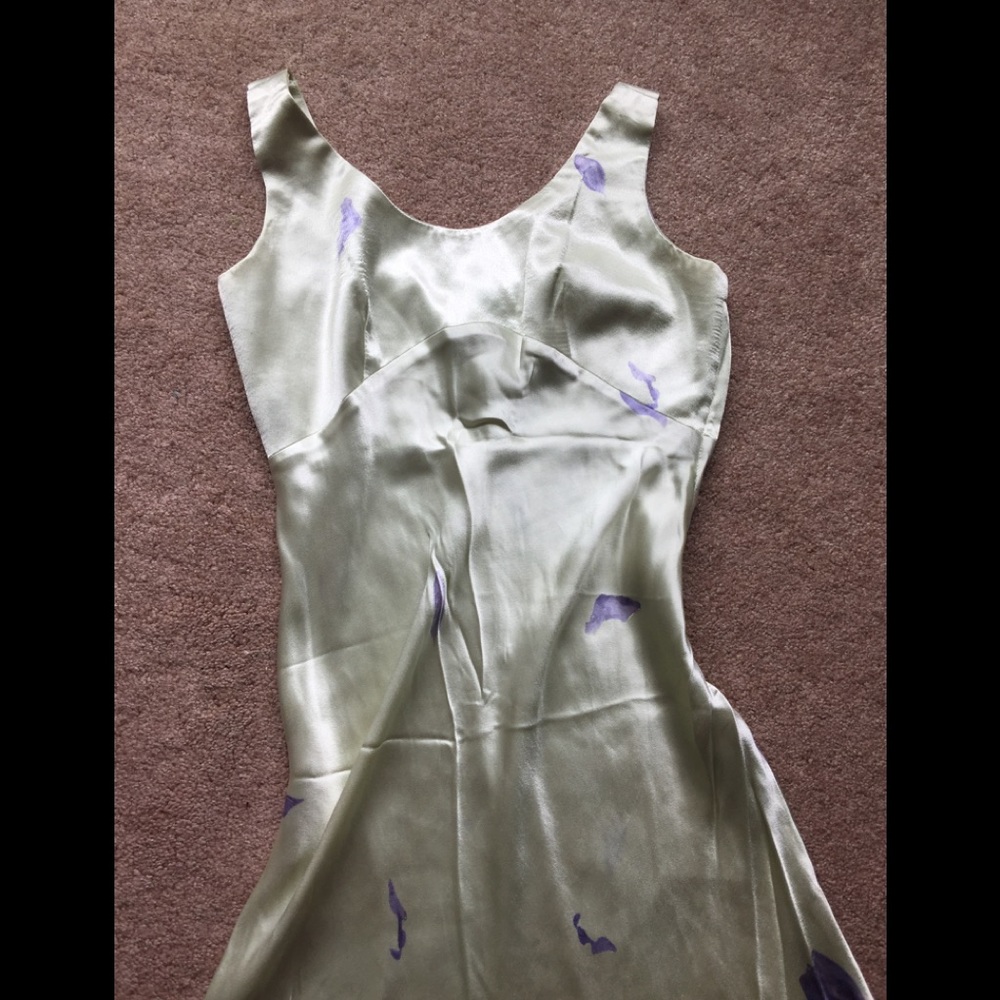 Dress - Picture 2 of 5